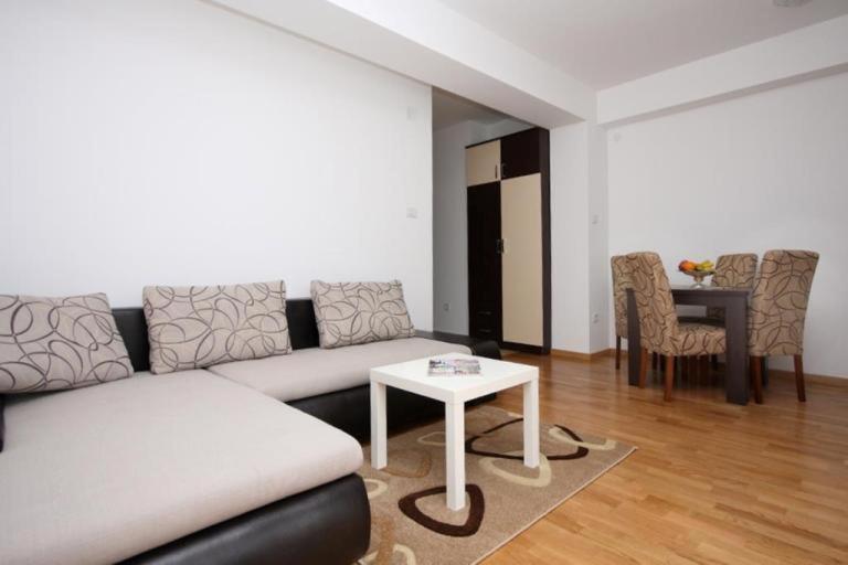 City Montesun Apartments 2 Budva Exterior photo